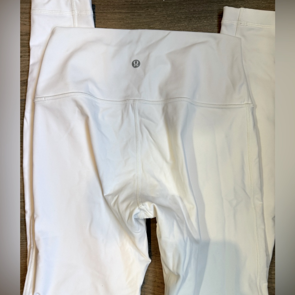 Lululemon align. Full length. White. NWOT. Size 6